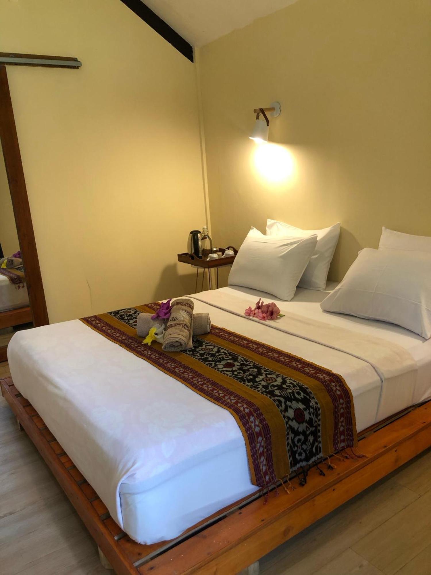 Waroeng Senaru Hotel Luaran gambar